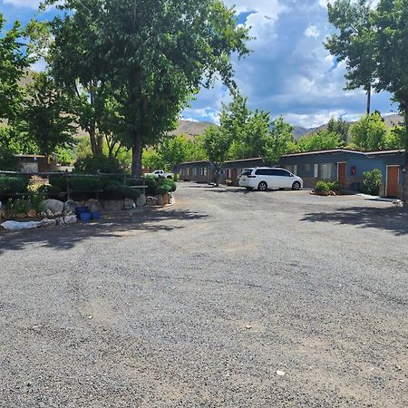 Toiyabe Motel Walker Екстериор снимка