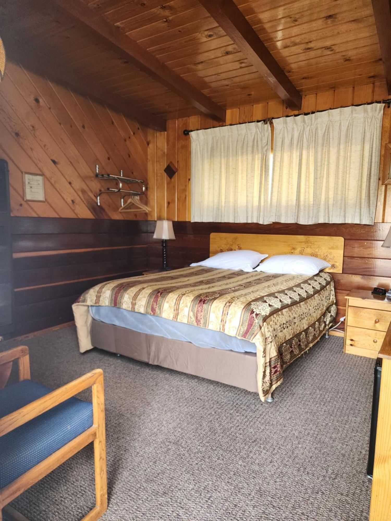 Toiyabe Motel Walker Екстериор снимка