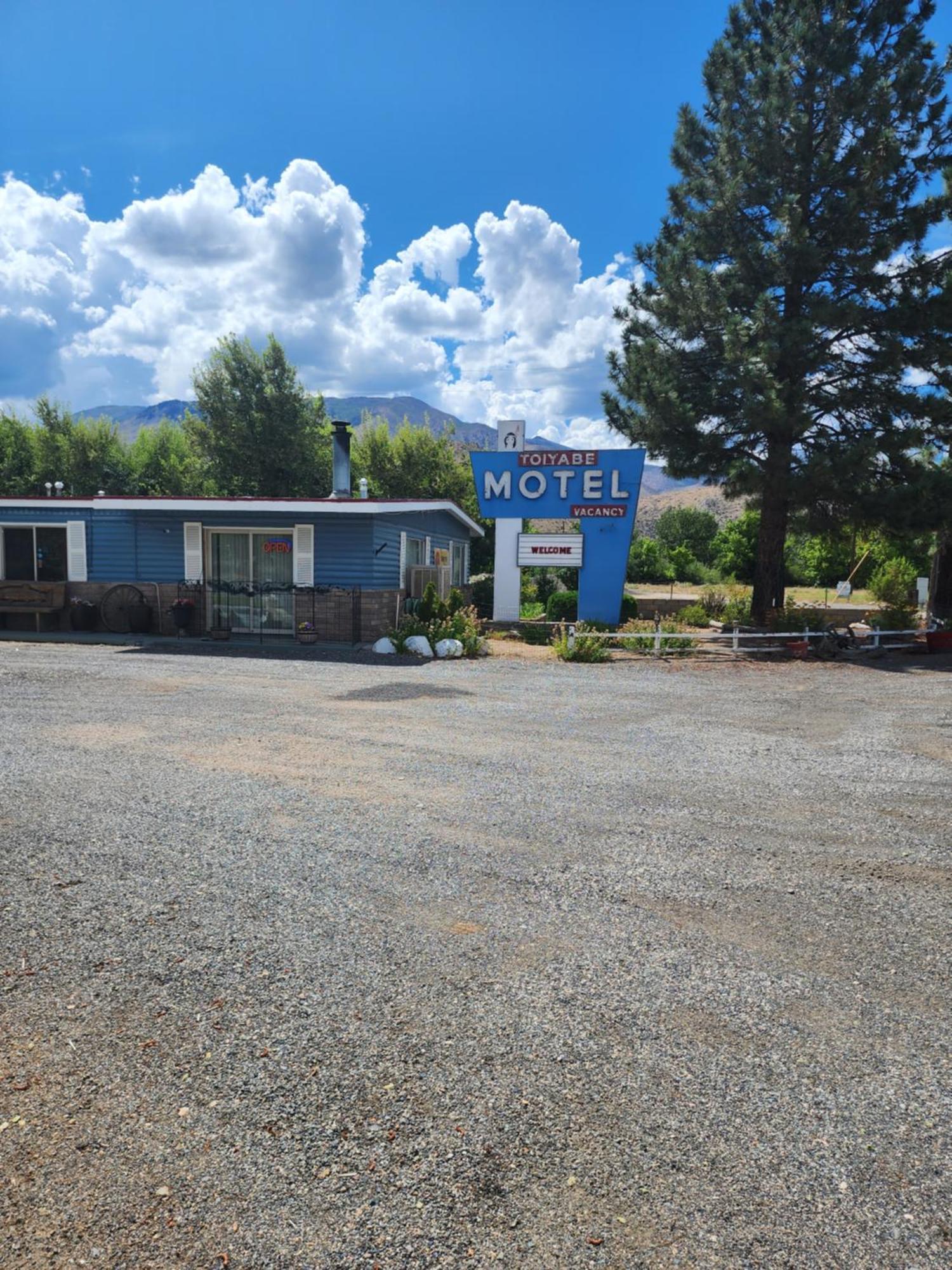 Toiyabe Motel Walker Екстериор снимка