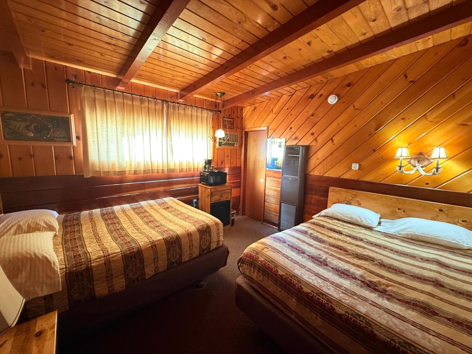 Toiyabe Motel Walker Екстериор снимка