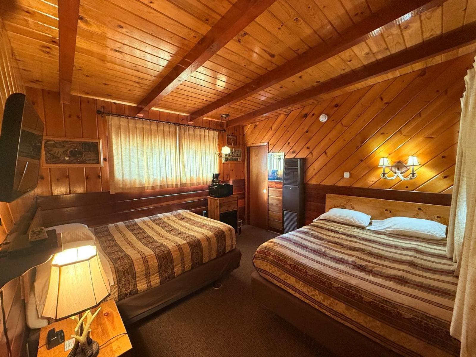 Toiyabe Motel Walker Екстериор снимка