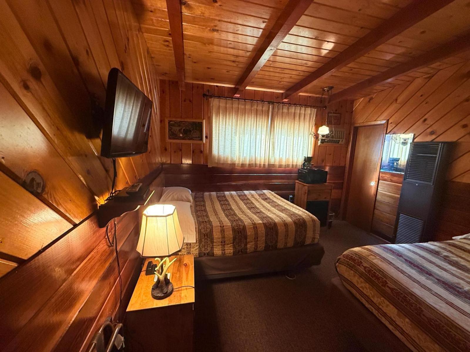 Toiyabe Motel Walker Екстериор снимка